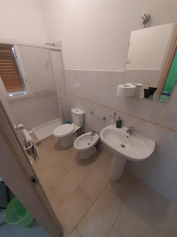 Cta Aeroporto Trasfert Incluso Bed & Breakfast *