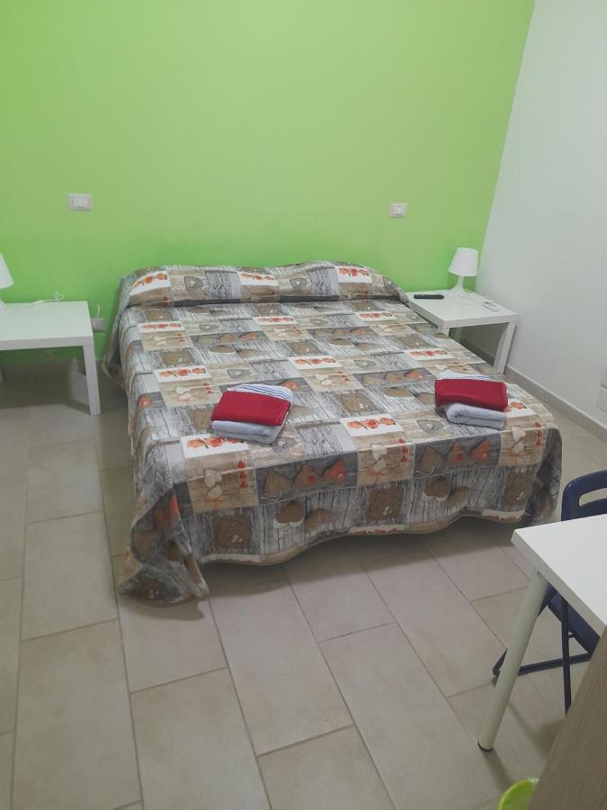 Cta Aeroporto Trasfert Incluso Bed & Breakfast *